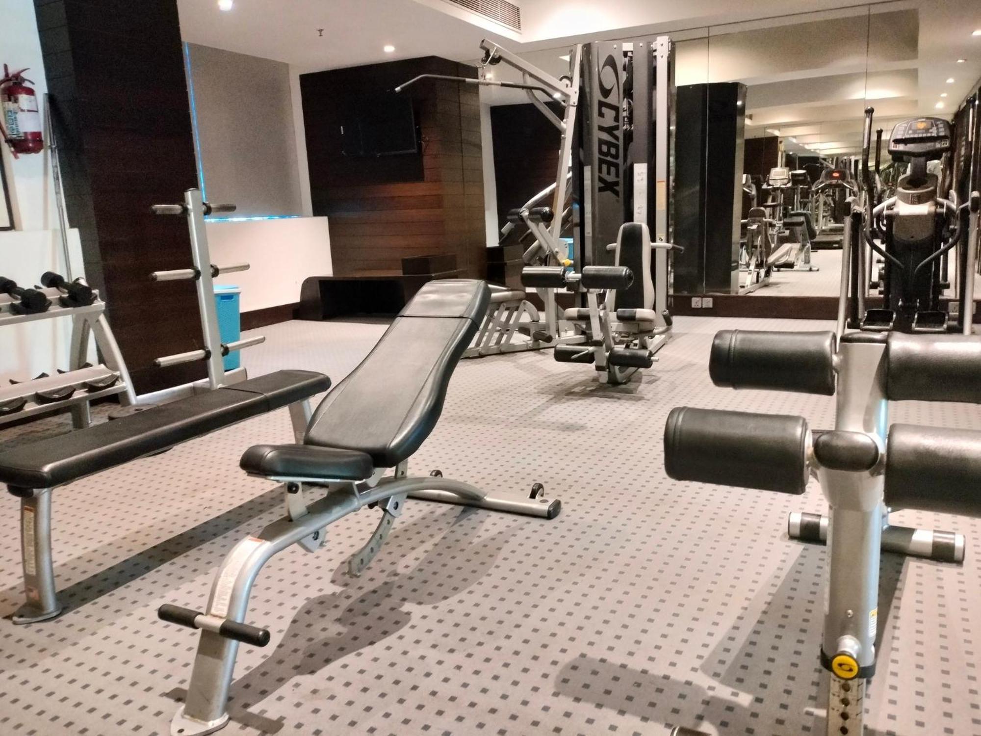 Holiday Inn Chandigarh Panchkula, An Ihg Hotel Kültér fotó The gym at the hotel